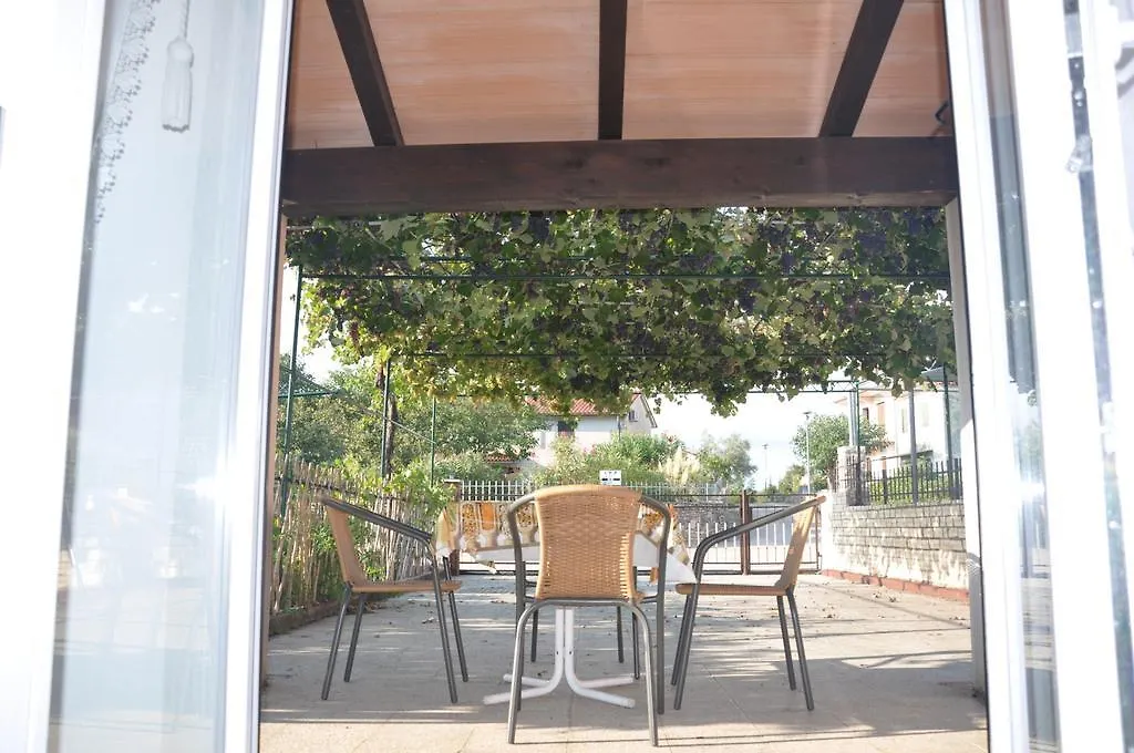 Franko Apartmani Zambratija  Διαμέρισμα